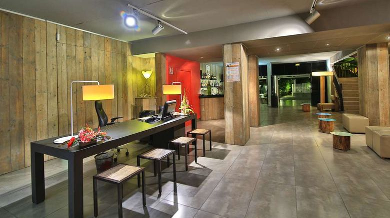<b>Bwa Chik Hotel & Golf Lobby</b>. Images powered by <a href="https://iceportal.shijigroup.com/" title="IcePortal" target="_blank">IcePortal</a>.