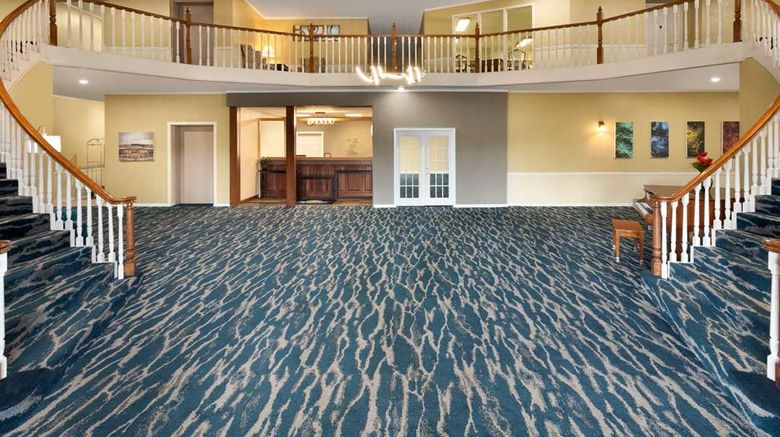 <b>Days Inn and Suites by Wyndham Sikeston Lobby</b>. Images powered by <a href="https://iceportal.shijigroup.com/" title="IcePortal" target="_blank">IcePortal</a>.