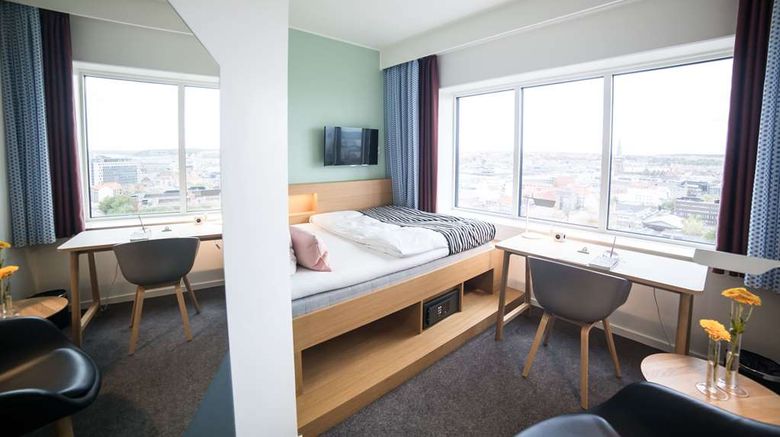 <b>Comwell Aarhus Dolce by Wyndham Room</b>. Images powered by <a href="https://iceportal.shijigroup.com/" title="IcePortal" target="_blank">IcePortal</a>.