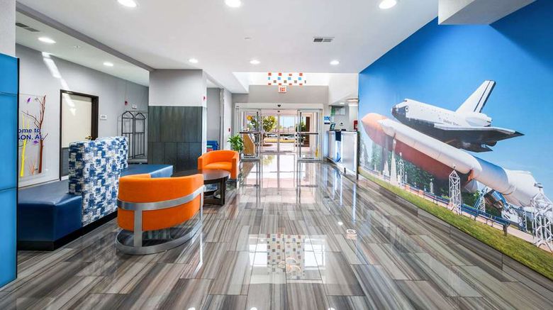 <b>Clarion Pointe Huntsville Airport Lobby</b>. Images powered by <a href="https://iceportal.shijigroup.com/" title="IcePortal" target="_blank">IcePortal</a>.