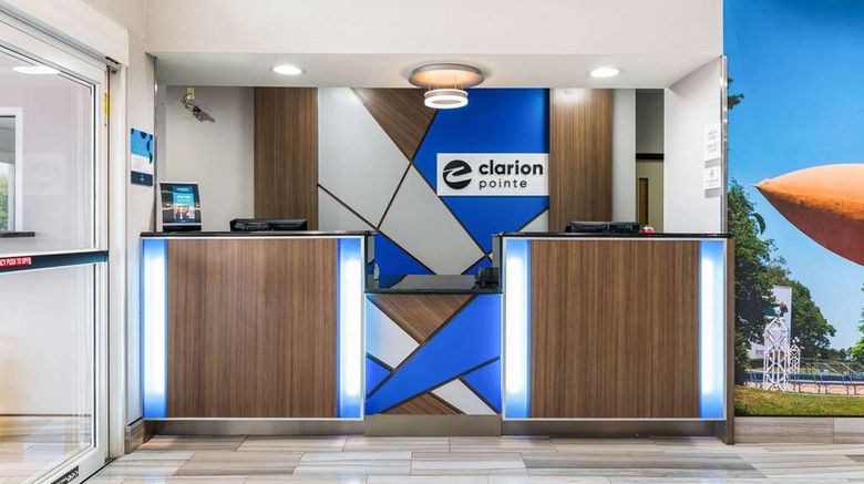 <b>Clarion Pointe Huntsville Airport Lobby</b>. Images powered by <a href="https://iceportal.shijigroup.com/" title="IcePortal" target="_blank">IcePortal</a>.