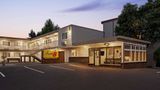 <b>Super 8 by Wyndham Courtenay Exterior</b>. Images powered by <a href="https://iceportal.shijigroup.com/" title="IcePortal" target="_blank">IcePortal</a>.