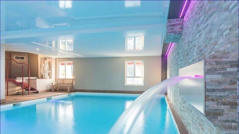 <b>La Closerie Deauville Pool</b>. Images powered by <a href="https://iceportal.shijigroup.com/" title="IcePortal" target="_blank">IcePortal</a>.
