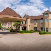 GuestHouse Inn & Suites Lexington