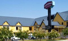 Econo Lodge- Tourist Class Union City, GA Hotels- GDS Reservation Codes:  Travel Weekly