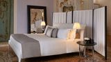 <b>Aman Venice Suite</b>. Images powered by <a href="https://iceportal.shijigroup.com/" title="IcePortal" target="_blank">IcePortal</a>.