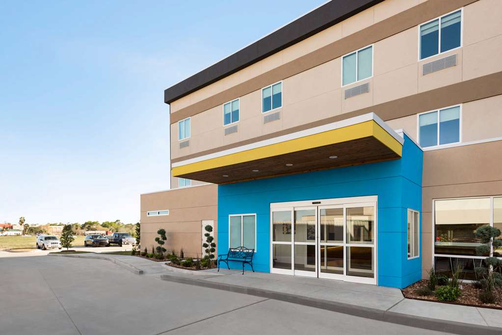 Find Hotels Near avid hotel Beaumont Beaumont TX Hotels