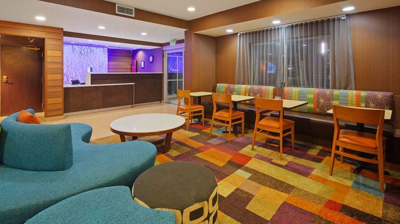 <b>Best Western LSU/Med Corridor Inn & Stes Lobby</b>. Images powered by <a href="https://iceportal.shijigroup.com/" title="IcePortal" target="_blank">IcePortal</a>.