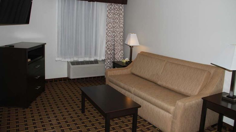 <b>SureStay Plus by Best Western Coralville Suite</b>. Images powered by <a href="https://iceportal.shijigroup.com/" title="IcePortal" target="_blank">IcePortal</a>.