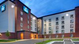 WoodSpring Suites Washington DC Exterior
