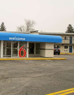 Motel 6 North Olmstead OH