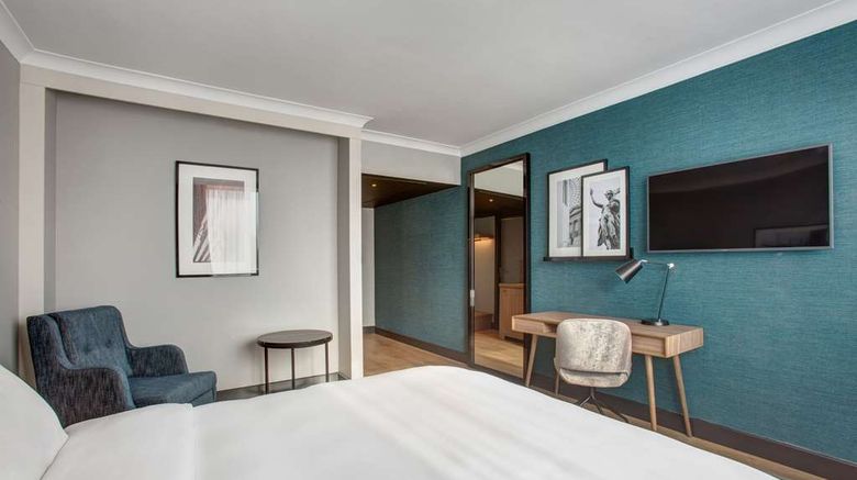 <b>Radisson Hotel & Conf Centre London Room</b>. Images powered by <a href="https://iceportal.shijigroup.com/" title="IcePortal" target="_blank">IcePortal</a>.