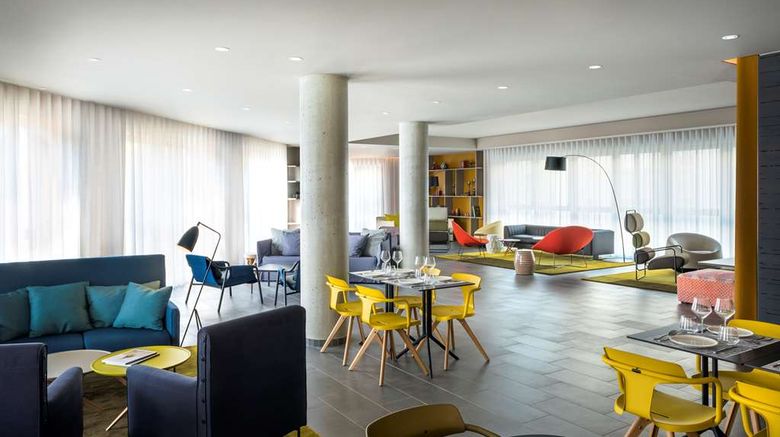 <b>OKKO Hotels Grenoble Jardin Hoche Restaurant</b>. Images powered by <a href="https://iceportal.shijigroup.com/" title="IcePortal" target="_blank">IcePortal</a>.