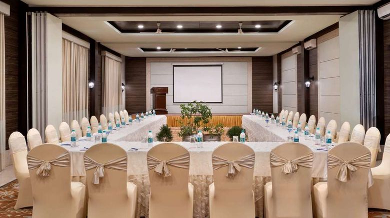<b>Ramada by Wyndham Mussoorie Mall Road Meeting</b>. Images powered by <a href="https://iceportal.shijigroup.com/" title="IcePortal" target="_blank">IcePortal</a>.