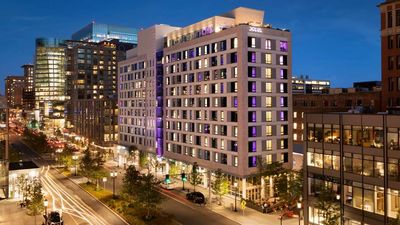 YOTEL Boston