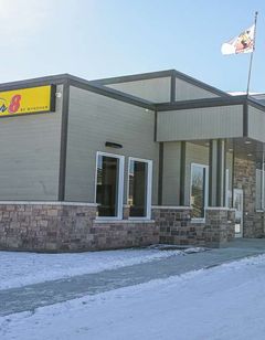 Super 8 by Wyndham Moosonee