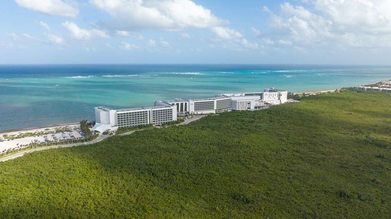 Hilton Cancun, an All-Inclusive Resort Exterior. Images powered by <a href="https://iceportal.shijigroup.com" target="_blank" rel="noopener">Ice Portal</a>.
