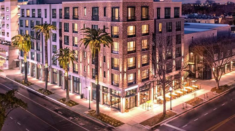 <b>The Fort Sutter Hotel, Tapestry Coll Restaurant</b>. Images powered by <a href="https://iceportal.shijigroup.com/" title="IcePortal" target="_blank">IcePortal</a>.