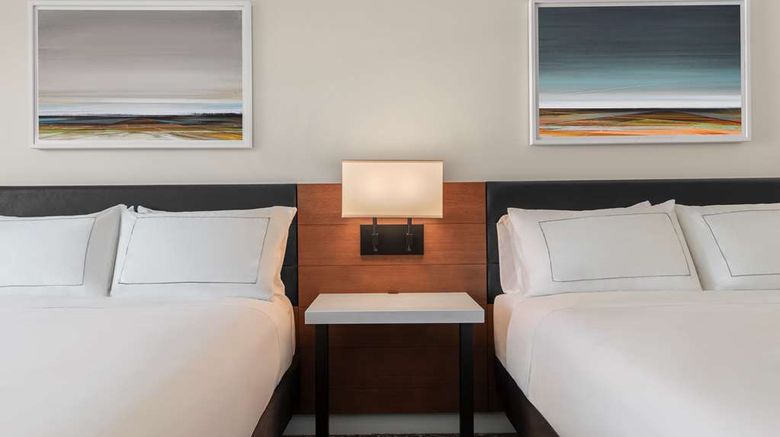 <b>The Fort Sutter Hotel, Tapestry Coll Room</b>. Images powered by <a href="https://iceportal.shijigroup.com/" title="IcePortal" target="_blank">IcePortal</a>.