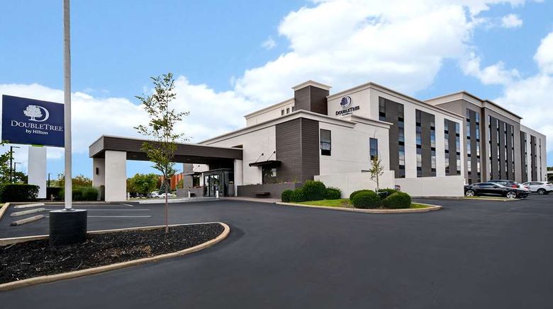 <b>DoubleTree by Hilton St. Louis Airport Exterior</b>. Images powered by <a href="https://iceportal.shijigroup.com/" title="IcePortal" target="_blank">IcePortal</a>.