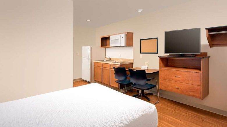 <b>WoodSpring Suites Hobbs Room</b>. Images powered by <a href="https://iceportal.shijigroup.com/" title="IcePortal" target="_blank">IcePortal</a>.