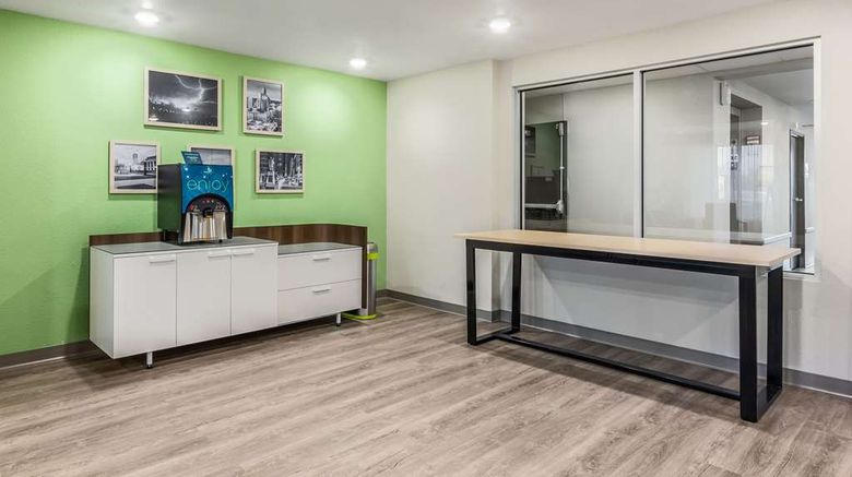 <b>WoodSpring Suites Indianapolis Castleton Lobby</b>. Images powered by <a href="https://iceportal.shijigroup.com/" title="IcePortal" target="_blank">IcePortal</a>.