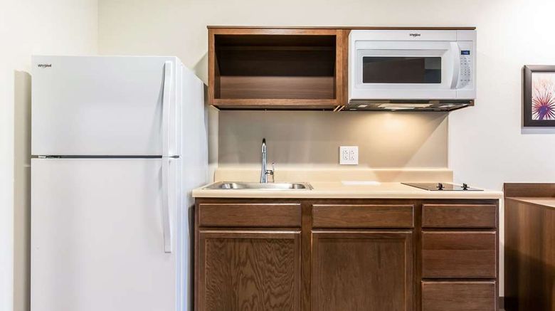 <b>WoodSpring Suites Indianapolis Castleton Room</b>. Images powered by <a href="https://iceportal.shijigroup.com/" title="IcePortal" target="_blank">IcePortal</a>.