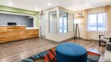 <b>WoodSpring Suites Airport South Lobby</b>. Images powered by <a href="https://iceportal.shijigroup.com/" title="IcePortal" target="_blank">IcePortal</a>.