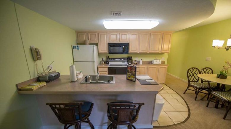 <b>Atlantic Beach Resort a Ramada Hotel Room</b>. Images powered by <a href="https://iceportal.shijigroup.com/" title="IcePortal" target="_blank">IcePortal</a>.