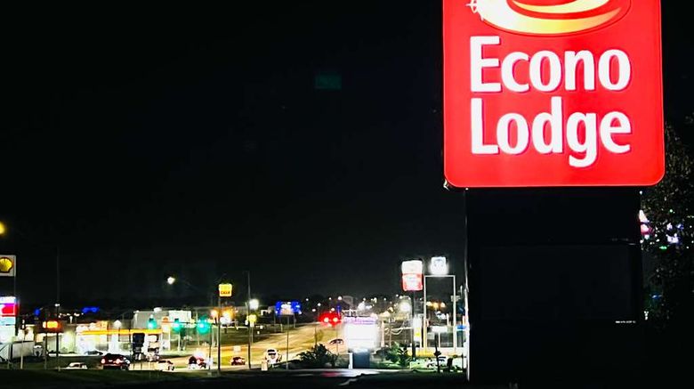 <b>Econo Lodge Ardmore Exterior</b>. Images powered by <a href="https://iceportal.shijigroup.com/" title="IcePortal" target="_blank">IcePortal</a>.