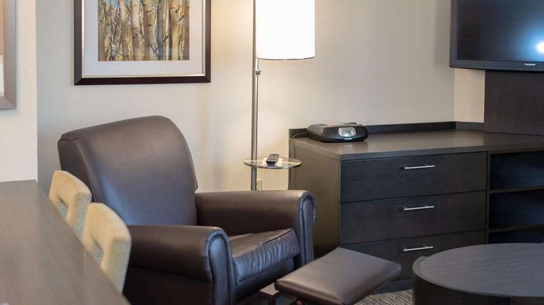 <b>Sonesta Simply Suites Cleveland North Olmsted Suite</b>. Images powered by <a href="https://iceportal.shijigroup.com/" title="IcePortal" target="_blank">IcePortal</a>.