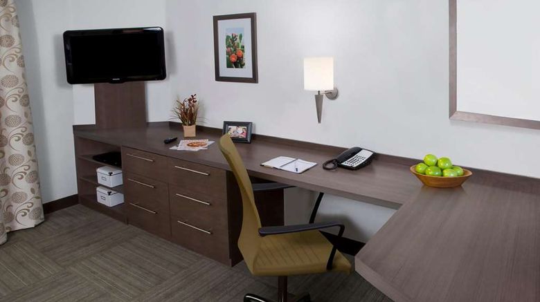 <b>Sonesta Simply Suites Wichita Airport Suite</b>. Images powered by <a href="https://iceportal.shijigroup.com/" title="IcePortal" target="_blank">IcePortal</a>.
