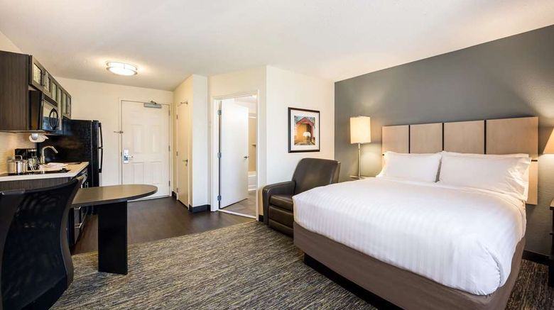 <b>Sonesta Simply Suites-BWI Airport Suite</b>. Images powered by <a href="https://iceportal.shijigroup.com/" title="IcePortal" target="_blank">IcePortal</a>.