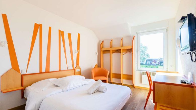 <b>East Hotel Strasbourg Room</b>. Images powered by <a href="https://iceportal.shijigroup.com/" title="IcePortal" target="_blank">IcePortal</a>.