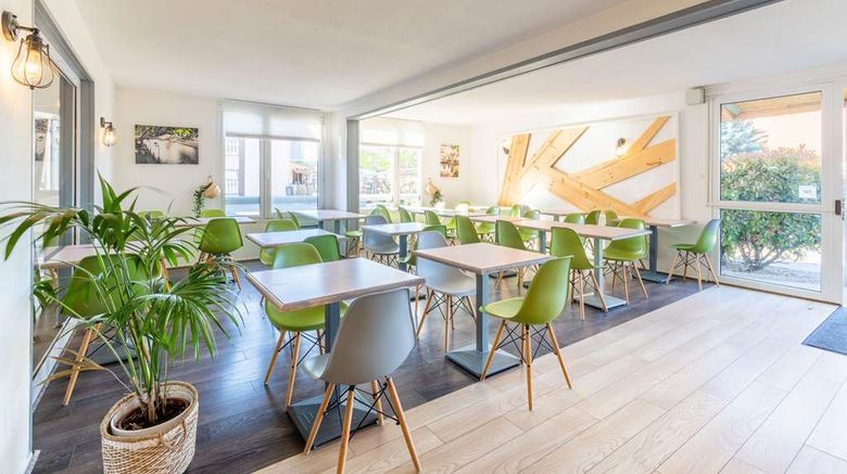 <b>East Hotel Strasbourg Restaurant</b>. Images powered by <a href="https://iceportal.shijigroup.com/" title="IcePortal" target="_blank">IcePortal</a>.