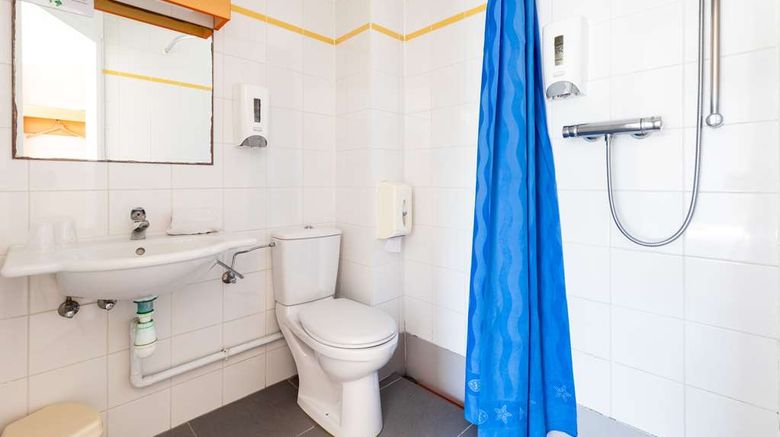<b>East Hotel Strasbourg Room</b>. Images powered by <a href="https://iceportal.shijigroup.com/" title="IcePortal" target="_blank">IcePortal</a>.