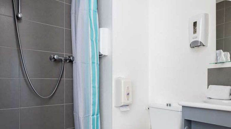 <b>East Hotel Strasbourg Room</b>. Images powered by <a href="https://iceportal.shijigroup.com/" title="IcePortal" target="_blank">IcePortal</a>.