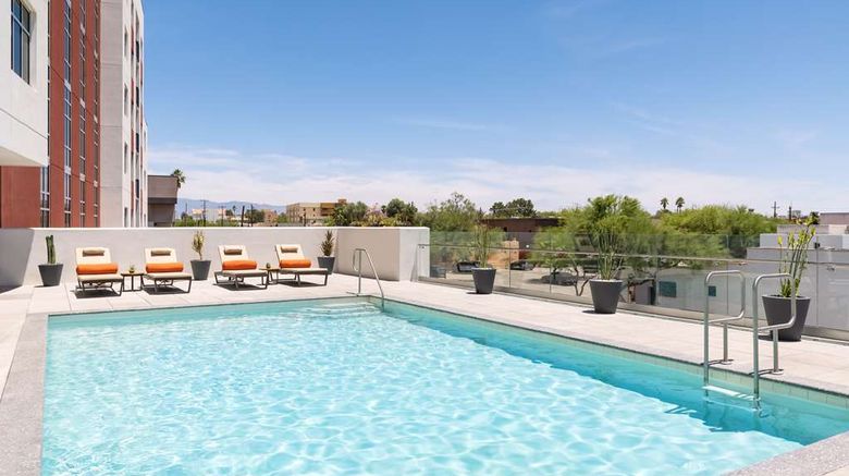 <b>DoubleTree Downtown Convention Center Pool</b>. Images powered by <a href="https://iceportal.shijigroup.com/" title="IcePortal" target="_blank">IcePortal</a>.