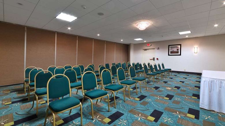<b>Days Inn by Wyndham Plattsburgh Meeting</b>. Images powered by <a href="https://iceportal.shijigroup.com/" title="IcePortal" target="_blank">IcePortal</a>.