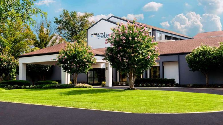 <b>Sonesta Select Philadelphia Airport Exterior</b>. Images powered by <a href="https://iceportal.shijigroup.com/" title="IcePortal" target="_blank">IcePortal</a>.