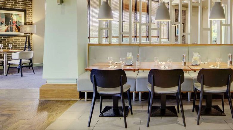 <b>DoubleTree by Hilton Manchester Airport Restaurant</b>. Images powered by <a href="https://iceportal.shijigroup.com/" title="IcePortal" target="_blank">IcePortal</a>.