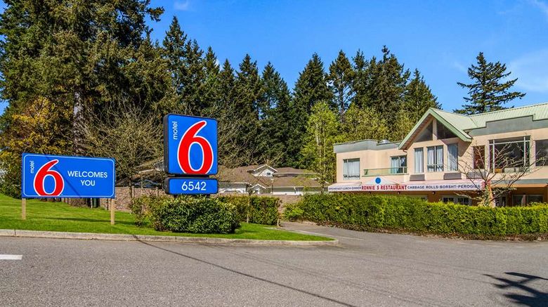 Motel 6 Surrey BC Exterior. Images powered by <a href="https://iceportal.shijigroup.com" target="_blank" rel="noopener">Ice Portal</a>.