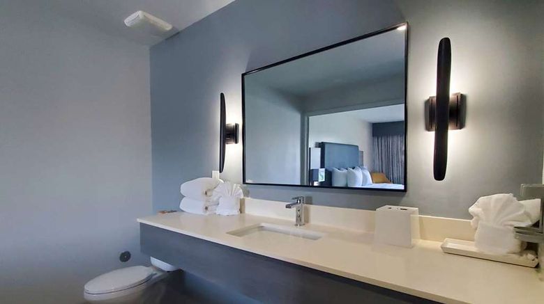 <b>Hourglass Hotel, Ascend Hotel Collection Suite</b>. Images powered by <a href="https://iceportal.shijigroup.com/" title="IcePortal" target="_blank">IcePortal</a>.