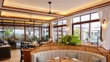 <b>Hilton Tahiti Resort Restaurant</b>. Images powered by <a href="https://iceportal.shijigroup.com/" title="IcePortal" target="_blank">IcePortal</a>.