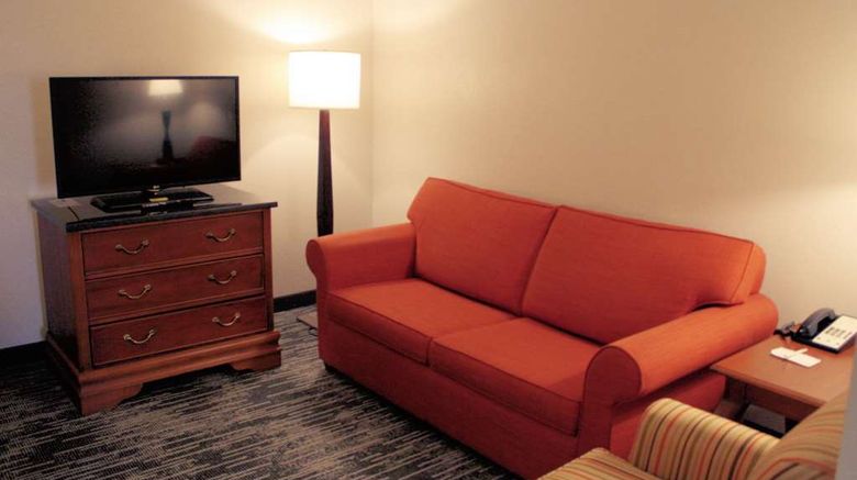 <b>Country Inn & Suites BWI Airport Baltimore Suite</b>. Images powered by <a href="https://iceportal.shijigroup.com/" title="IcePortal" target="_blank">IcePortal</a>.