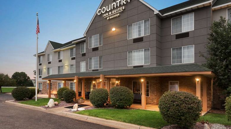 Country Inn  and  Suites Minneapolis/Shakopee Exterior. Images powered by <a href="https://iceportal.shijigroup.com" target="_blank" rel="noopener">Ice Portal</a>.