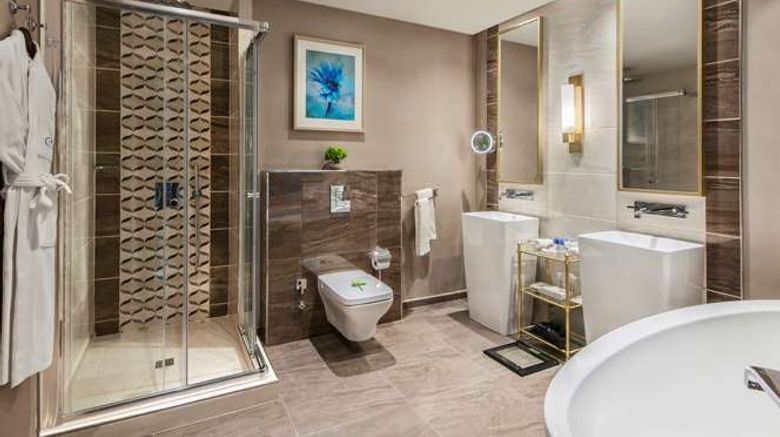 <b>Elite World Europe Hotel Suite</b>. Images powered by <a href="https://iceportal.shijigroup.com/" title="IcePortal" target="_blank">IcePortal</a>.