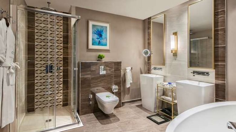 <b>Elite World Europe Hotel Suite</b>. Images powered by <a href="https://iceportal.shijigroup.com/" title="IcePortal" target="_blank">IcePortal</a>.
