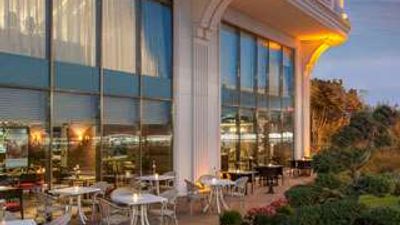 Elite World Business Hotel