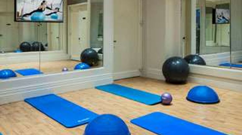 <b>Elite World Business Hotel Health</b>. Images powered by <a href="https://iceportal.shijigroup.com/" title="IcePortal" target="_blank">IcePortal</a>.